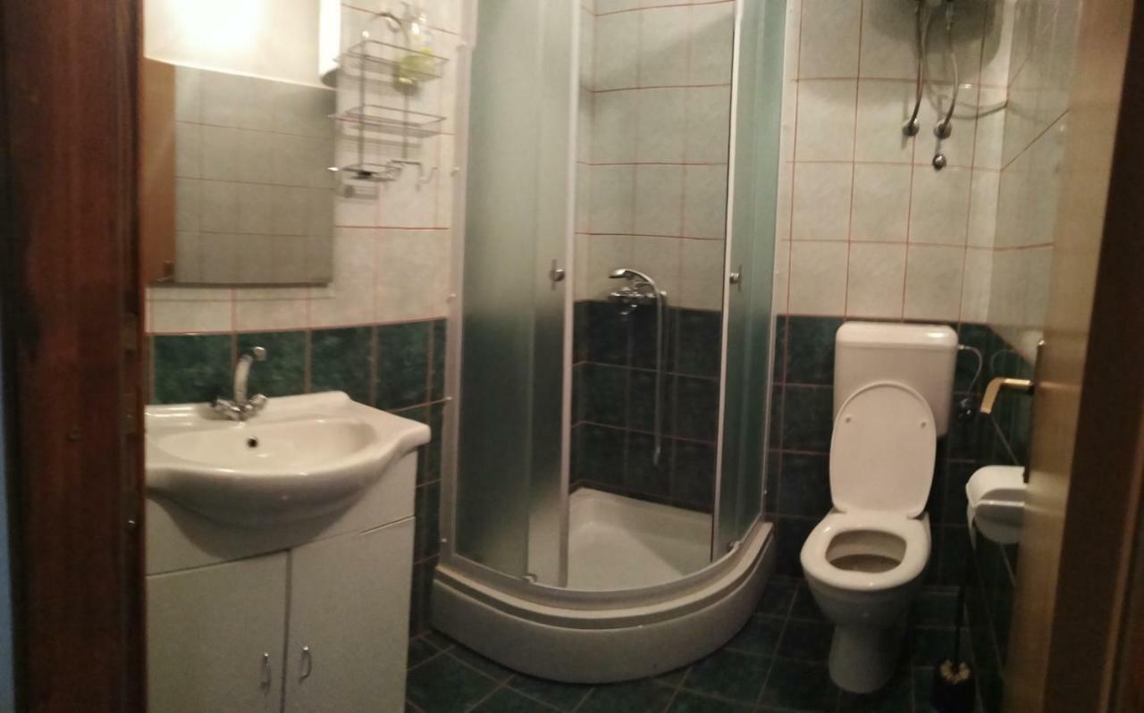 Apartman Rodic 오미스 외부 사진
